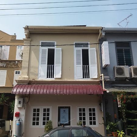 Nancii Guesthouse ملقا المظهر الخارجي الصورة