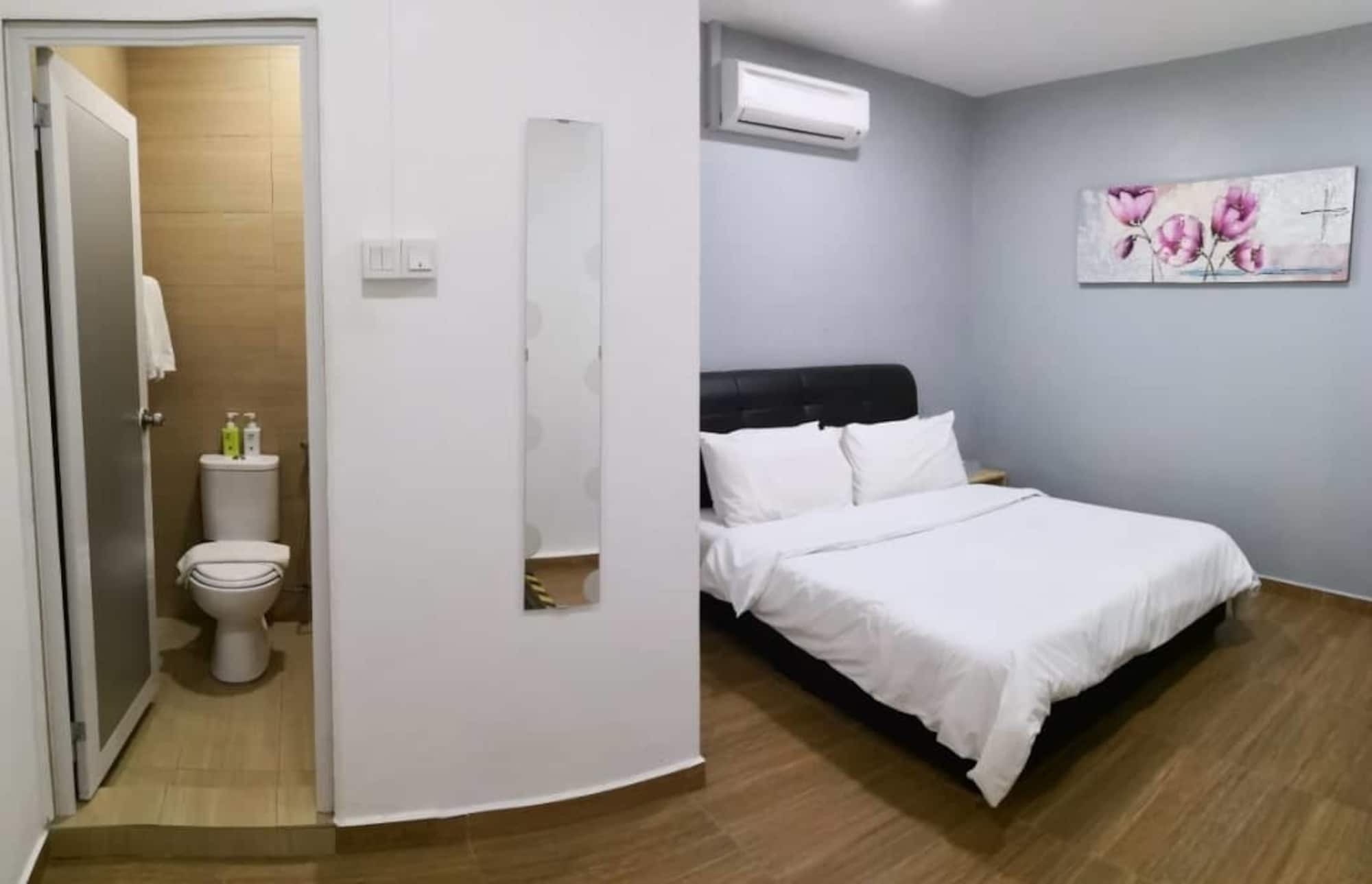 Nancii Guesthouse ملقا المظهر الخارجي الصورة