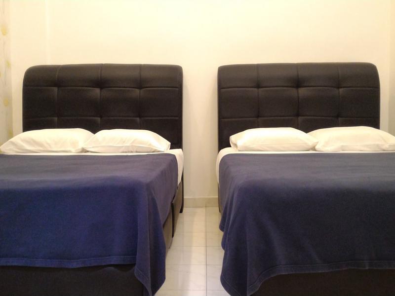 Nancii Guesthouse ملقا المظهر الخارجي الصورة
