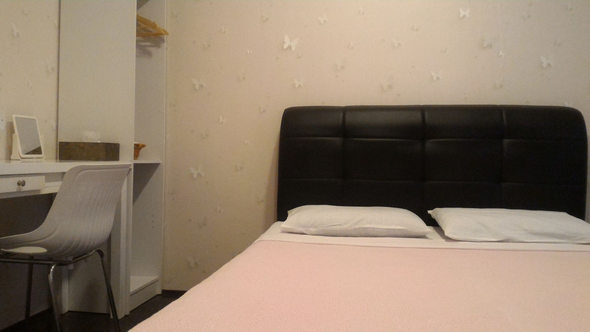 Nancii Guesthouse ملقا المظهر الخارجي الصورة
