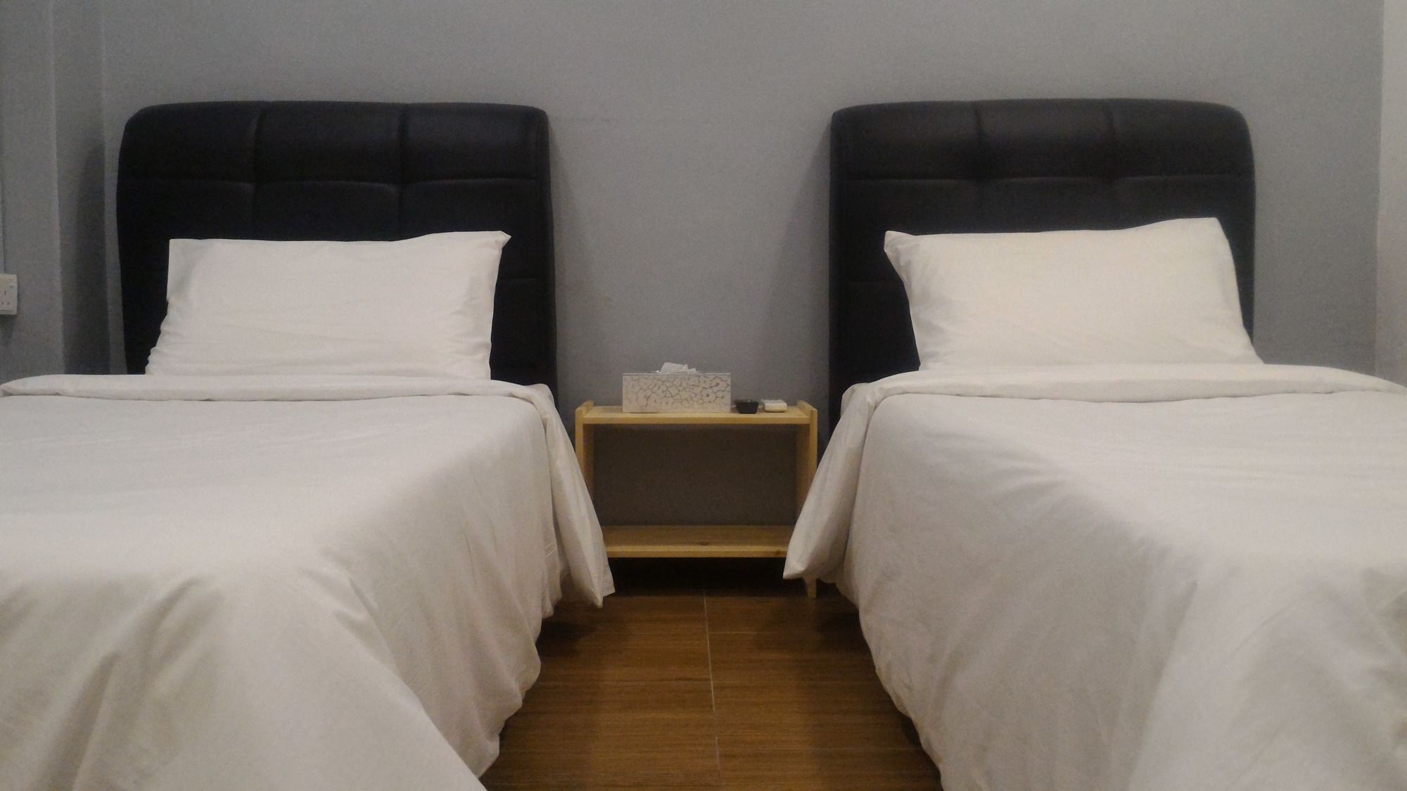 Nancii Guesthouse ملقا المظهر الخارجي الصورة