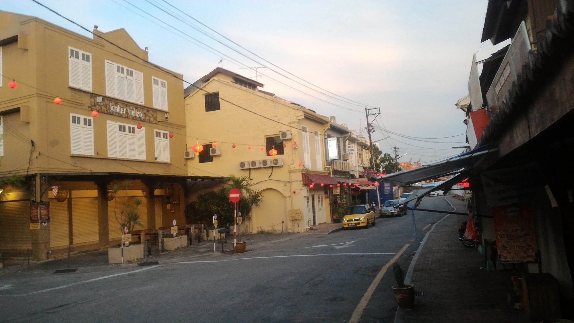 Nancii Guesthouse ملقا المظهر الخارجي الصورة